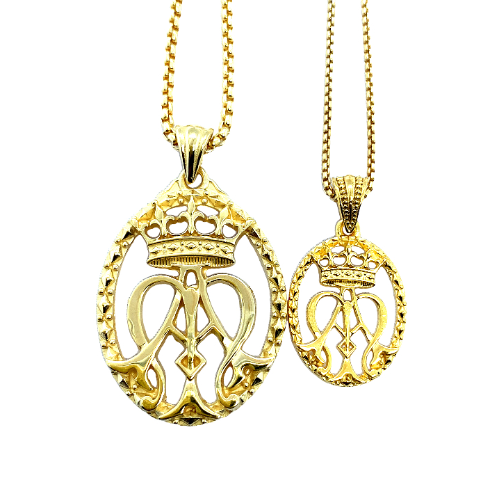 French Auspice Maria Mini Openwork Pendant in 14K Gold Vermeil, 19mm