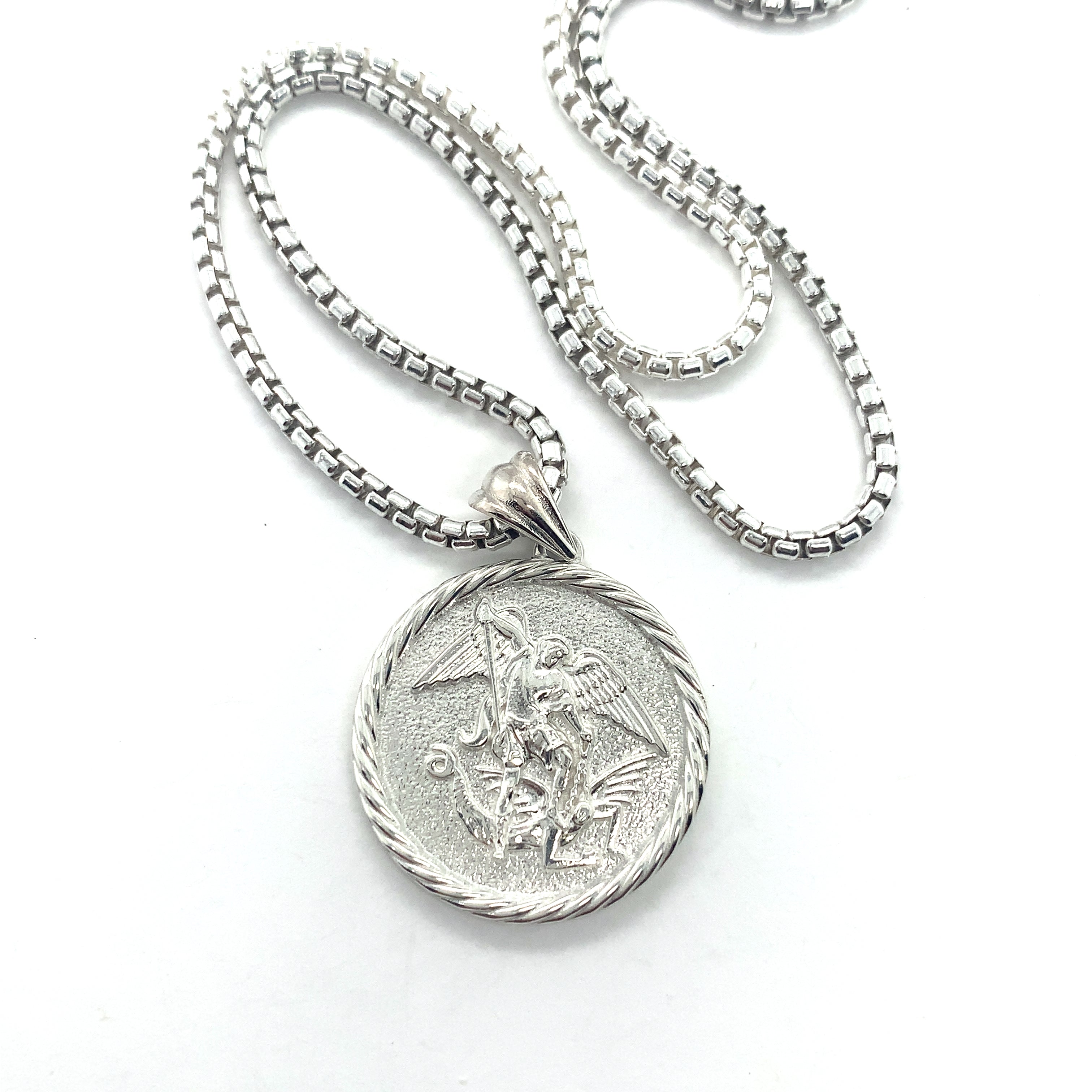 Sterling Silver Rounded Box Chain oxidized 2.5mm, 24" (Mens Chain)