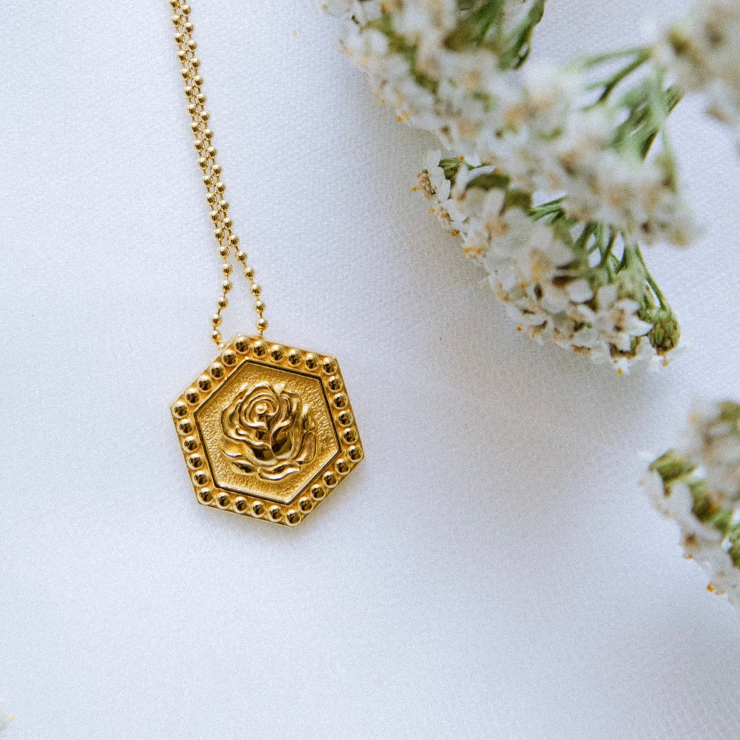 Rose Friendship Pendant in 14k Gold Vermeil, 22mm