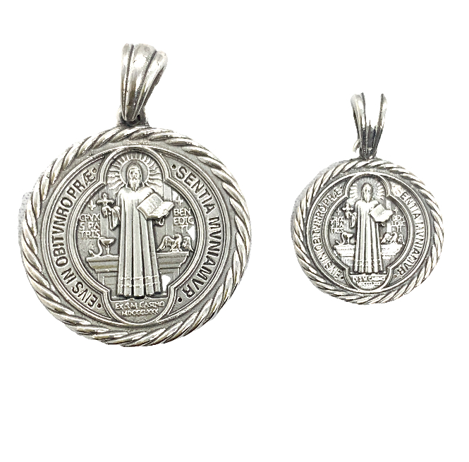 St.Benedict Pendant with Rope Border in Sterling Silver, 25mm