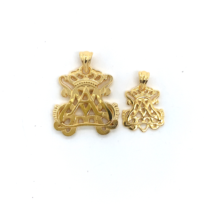 Signature Auspice Maria Openwork Pendant in Gold Vermeil, 18mm or .7"